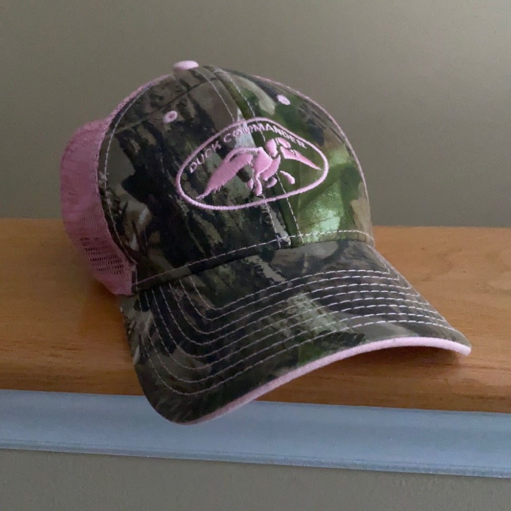 Pink and Camo Duck Commander trucker hat - youth